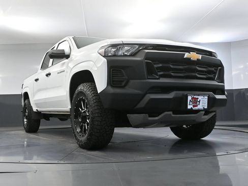 Used 2023 Chevrolet Colorado W/T w/ WT Convenience Package II AWD/4WD image 52