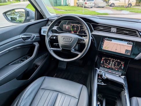Used 2021 Audi e-tron Premium w/ Towing Package image 35
