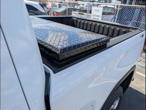 Used 2023 GMC Sierra 1500 SLT w/ SLT Premium Package image 19