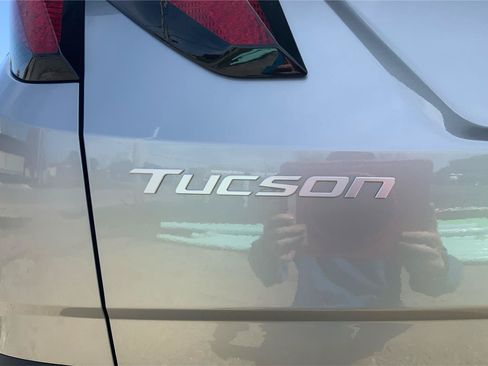 Used 2025 Hyundai Tucson SEL AWD/4WD image 23
