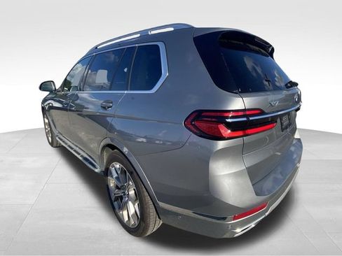Used 2025 BMW X7 xDrive40i w/ Premium Package AWD/4WD image 7