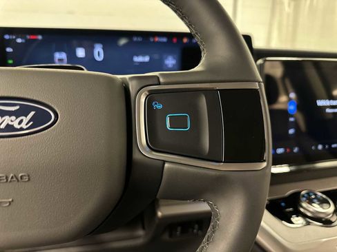 New 2026 Ford Expedition Active AWD/4WD image 14