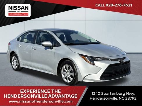 Used 2025 Toyota Corolla LE image 1