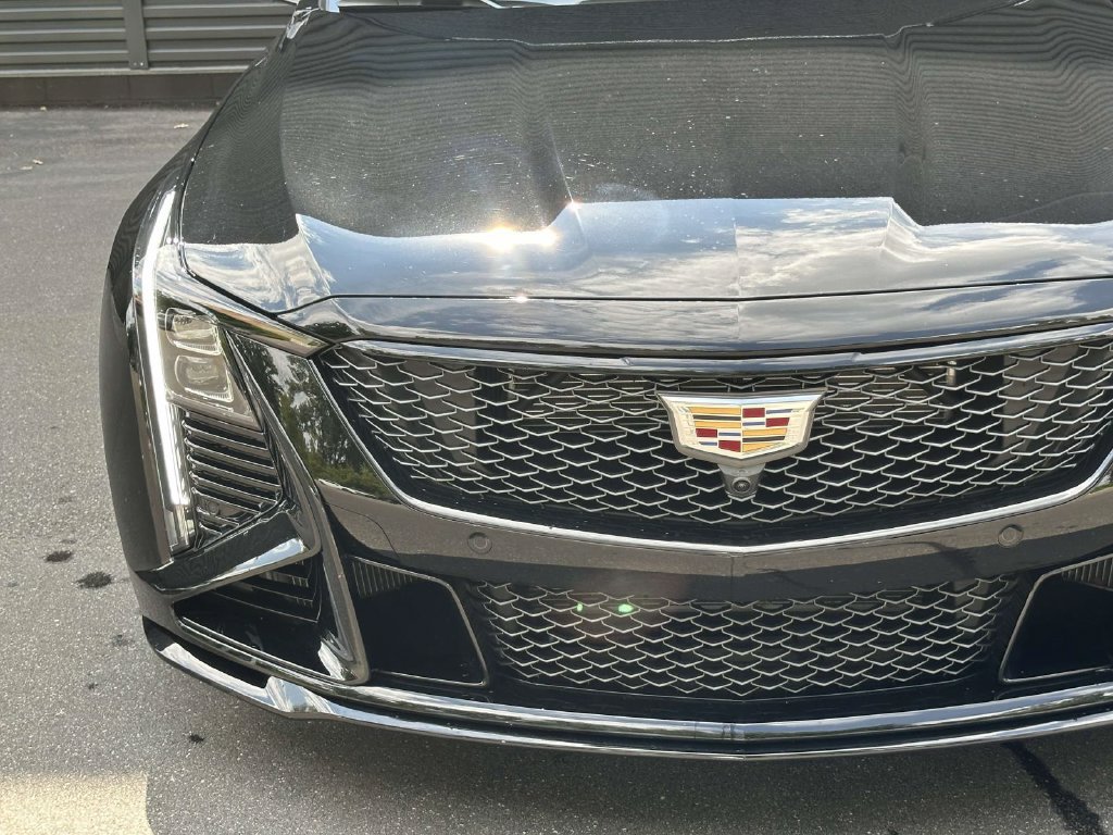 Used 2025 Cadillac CT5 V Blackwing w/ Parking Package RWD image 10