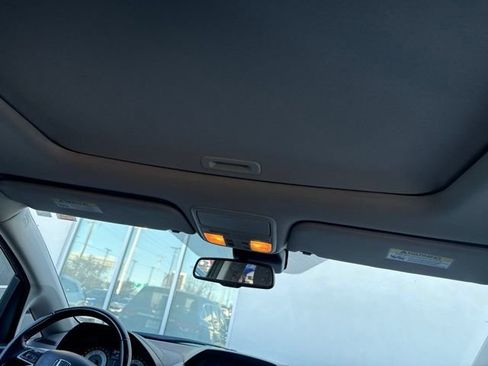 Used 2014 Honda Odyssey EX-L image 25