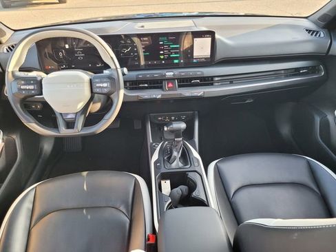 Used 2025 Kia K4 GT-Line w/ GT-Line Premium Package image 14