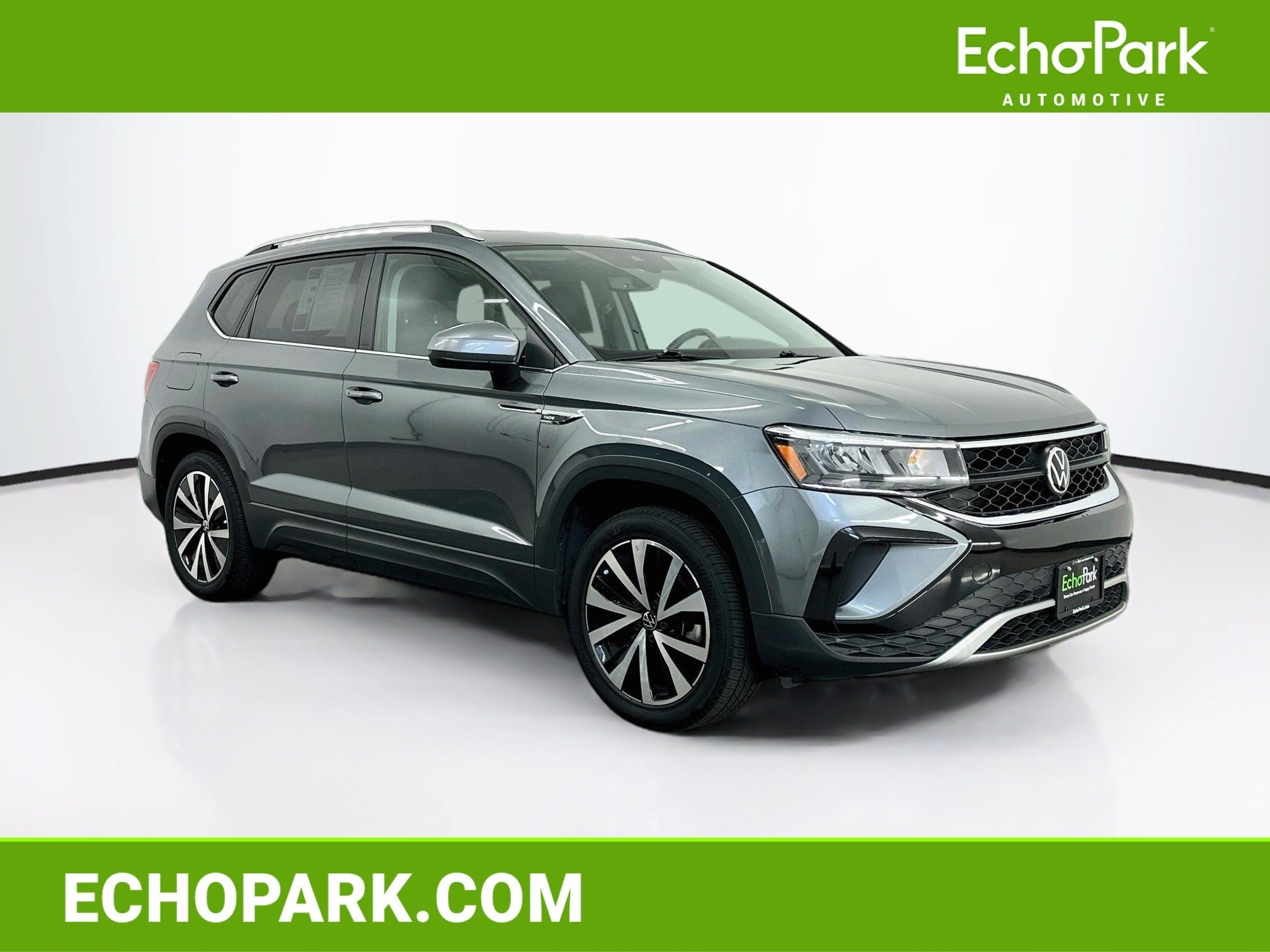 Used 2022 Volkswagen Taos SE AWD/4WD image 1