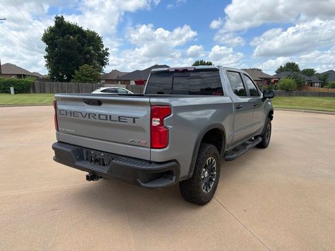 Used 2023 Chevrolet Silverado 1500 ZR2 w/ Technology Package AWD/4WD image 4