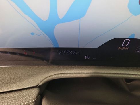 Certified 2025 Cadillac XT4 Premium Luxury image 24