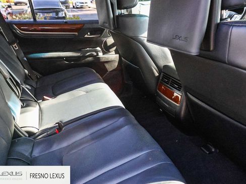 Used 2019 Lexus LX 570 4WD w/ Luxury Package image 14