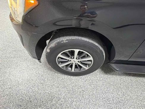 Used 2019 Ford Expedition Max XLT w/ Equipment Group 201A AWD/4WD image 37