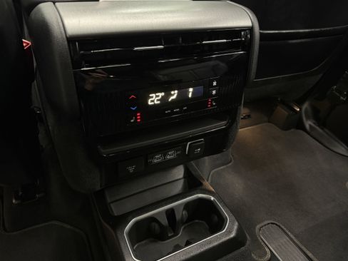 Used 2024 Jeep Wagoneer Series II image 26