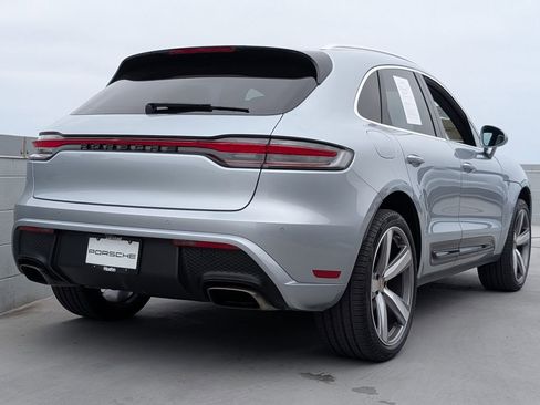 Certified 2024 Porsche Macan AWD/4WD image 23
