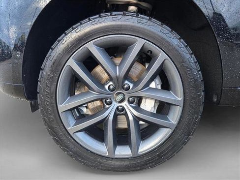 Certified 2025 Land Rover Range Rover Long Wheelbase SE AWD/4WD image 25