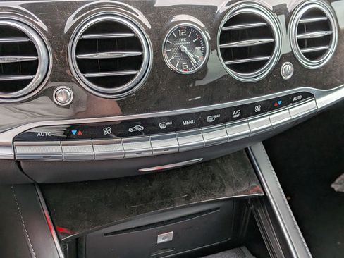Used 2015 Mercedes-Benz S 63 AMG 4MATIC Sedan image 21