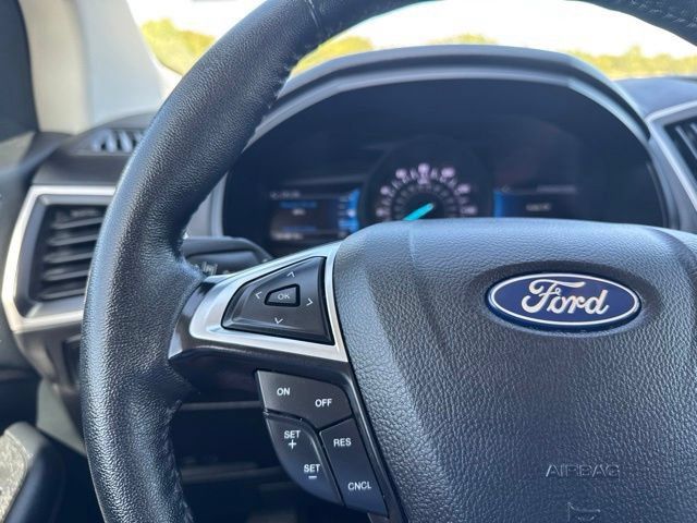 Used 2024 Ford Edge SEL AWD/4WD image 12