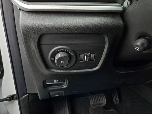 New 2026 Jeep Grand Cherokee L Limited image 11