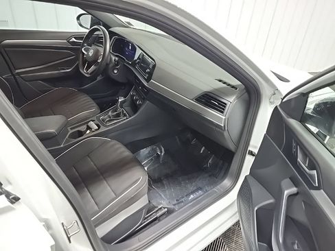 Used 2024 Volkswagen Jetta Sport FWD image 15