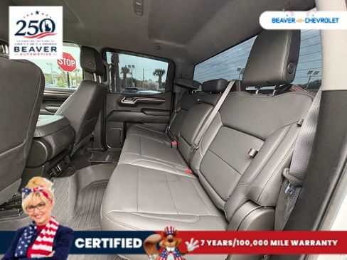 Used 2022 GMC Sierra 1500 SLT w/ X31 Off-Road Package AWD/4WD image 14