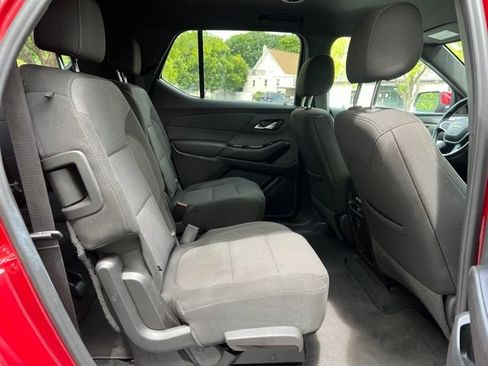Used 2023 Chevrolet Traverse LT AWD/4WD image 20