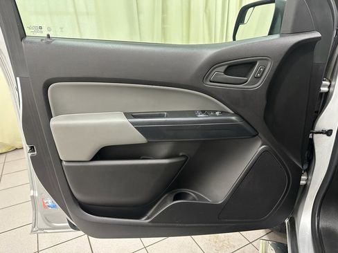 Used 2018 Chevrolet Colorado W/T w/ Custom Special Edition image 31