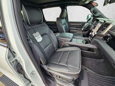 Used 2025 RAM 1500 Limited w/ Body Color Bumper Group AWD/4WD image 20