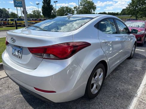 Used 2016 Hyundai Elantra Value Edition FWD image 3