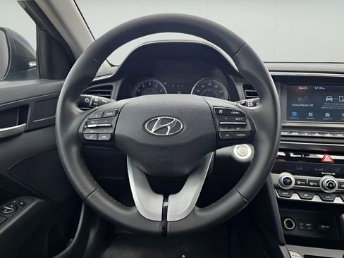 Used 2020 Hyundai Elantra Value Edition w/ Cargo Package (C1) FWD image 11