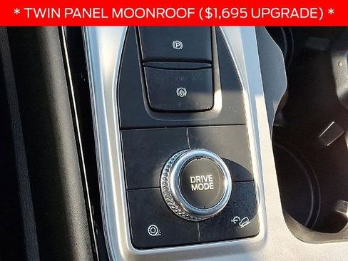 Certified 2022 Ford Explorer ST-Line w/ Class IV Trailer Tow Package image 28