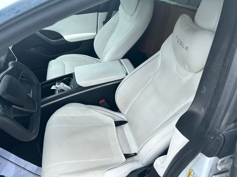Used 2022 Tesla Model S Plaid AWD/4WD image 7