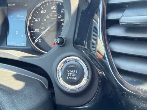 Used 2015 Mitsubishi Outlander GT AWD/4WD image 24