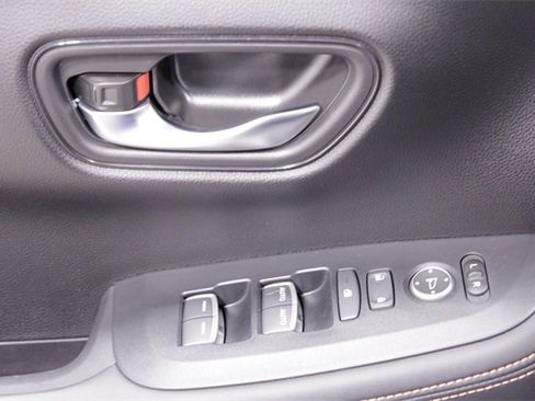 Certified 2024 Honda HR-V Sport image 22