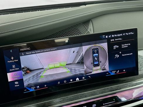 Used 2025 BMW i7 eDrive50 w/ Executive Package image 13