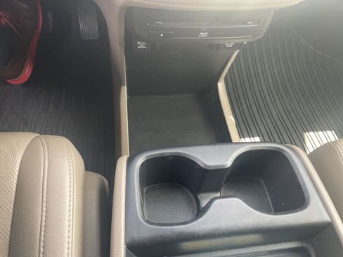 Used 2020 Honda Odyssey Elite image 24