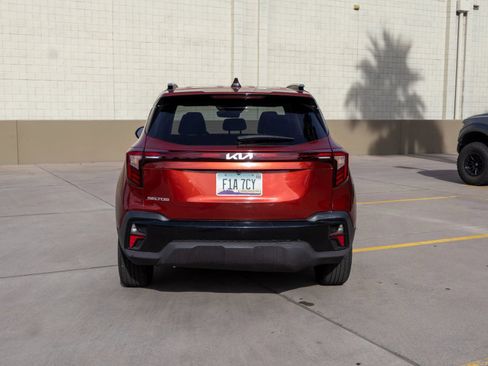 Used 2025 Kia Seltos S FWD image 5