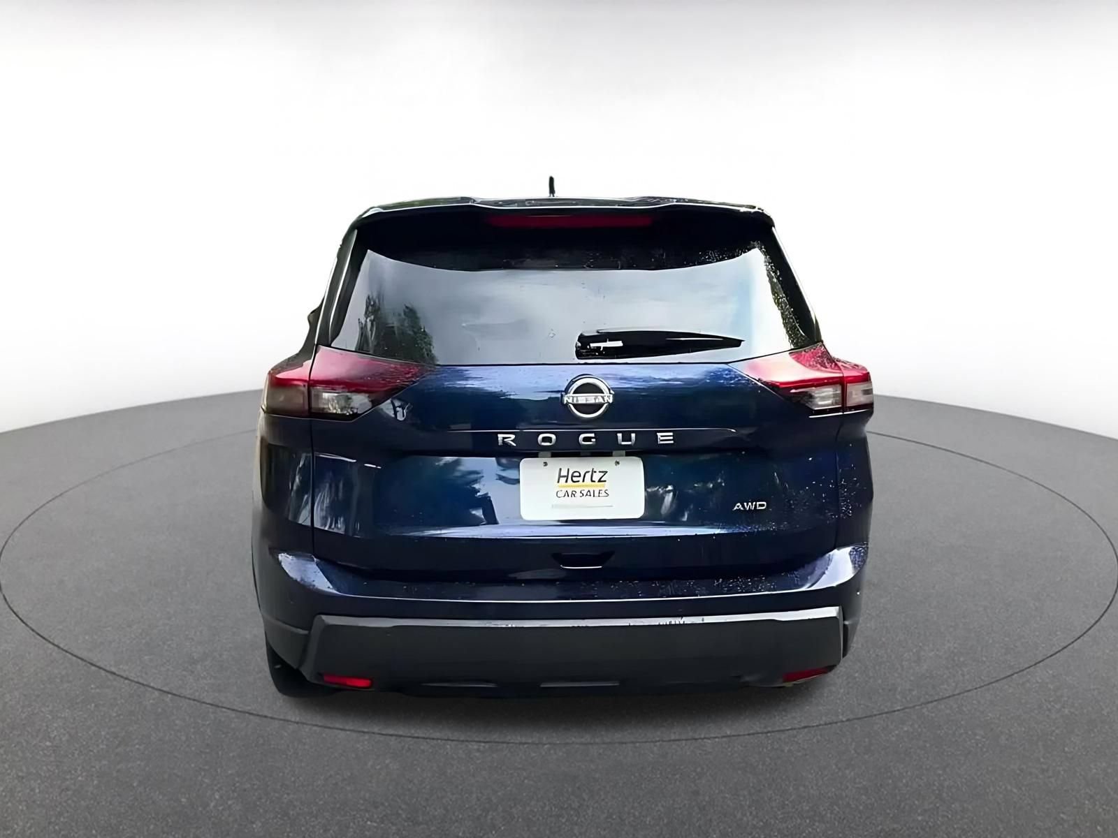 Used 2025 Nissan Rogue SV AWD/4WD image 12
