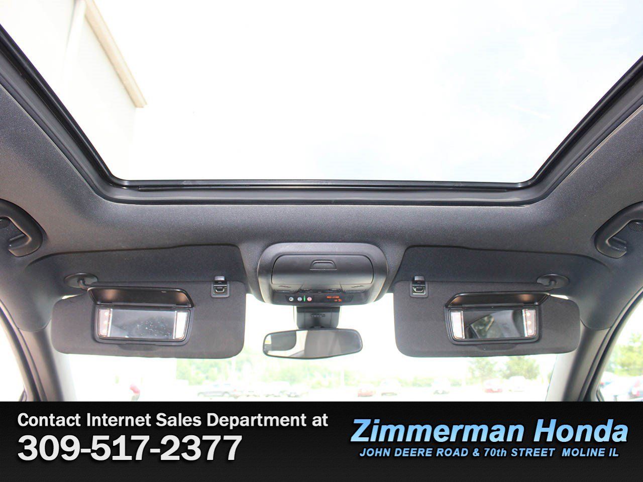Used 2022 Chevrolet Equinox RS w/ RS Leather Package AWD/4WD image 10