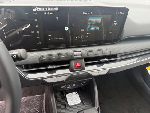 New 2025 Kia K4 GT-Line image 12