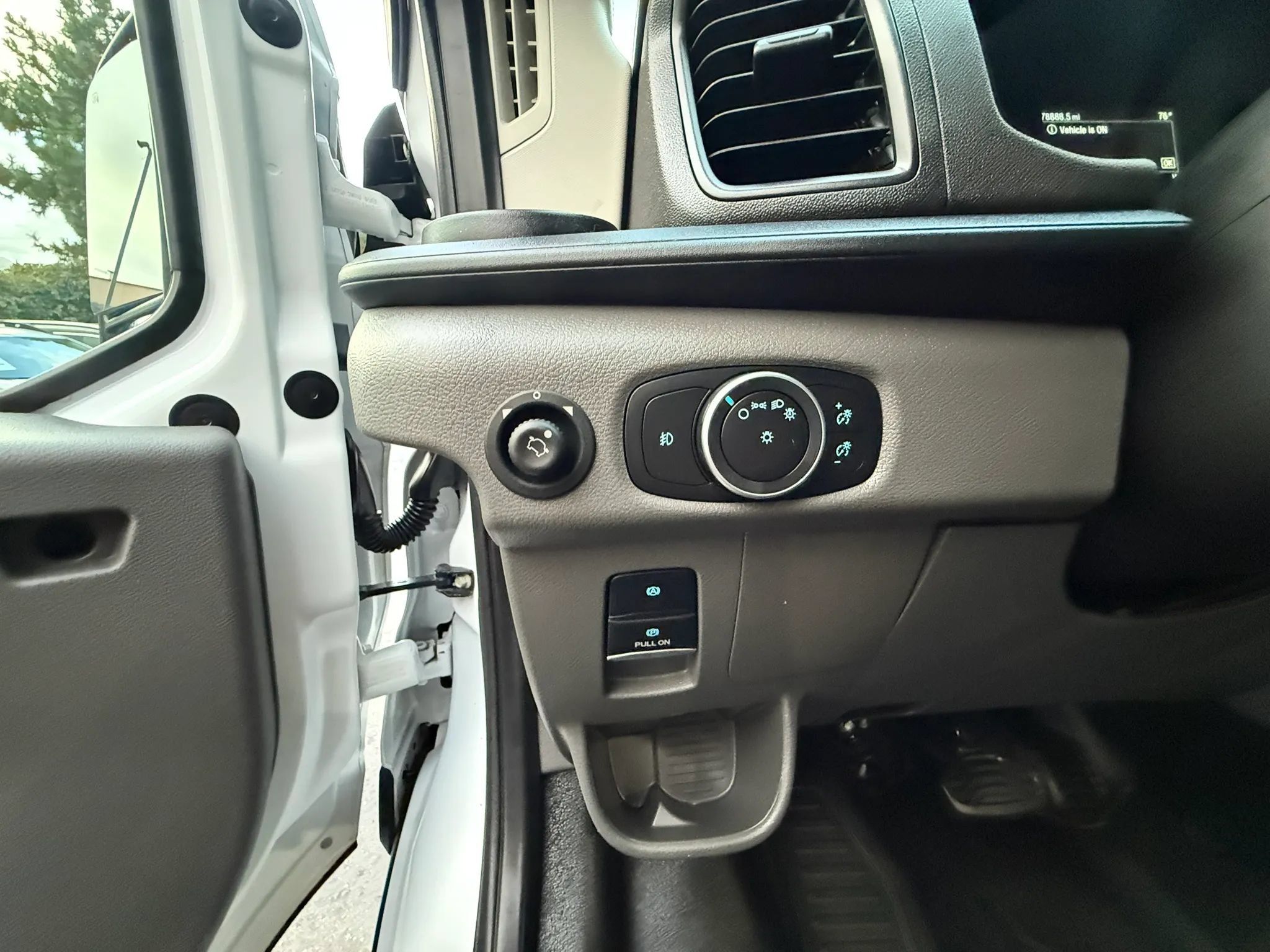 Used 2021 Ford Transit 150 Medium Roof RWD image 26