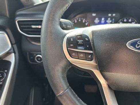 Used 2023 Ford Explorer Limited w/ Limited Technology Package image 22