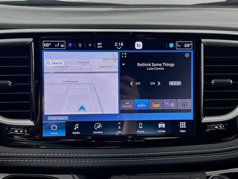 New 2027 Chrysler Pacifica Limited w/ S Appearance Package FWD image 15
