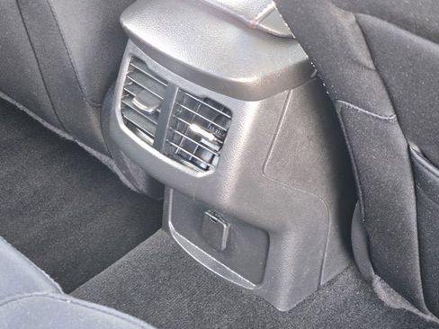 Used 2013 Ford Fusion SE image 12