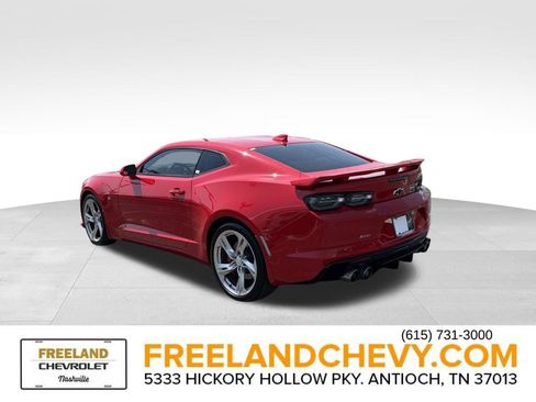 Used 2022 Chevrolet Camaro SS RWD image 5