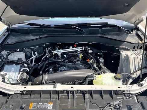 New 2026 Ford Explorer Active w/ Active Comfort Package AWD/4WD image 12