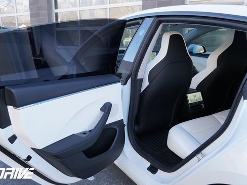 Used 2024 Tesla Model 3 Performance image 28