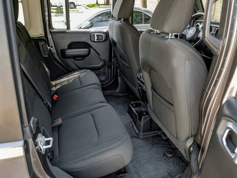 Used 2021 Jeep Wrangler Unlimited Willys image 49