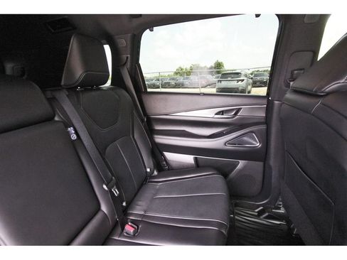 Used 2025 INFINITI QX60 Luxe w/ Black Edition FWD image 13