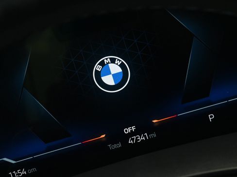 Certified 2025 BMW X7 xDrive40i w/ Executive Package AWD/4WD image 37