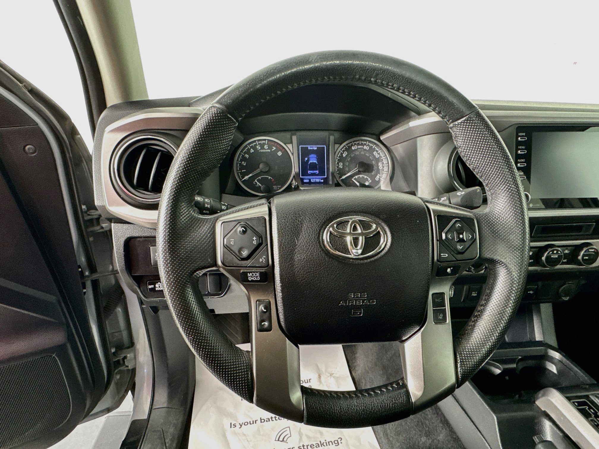 Used 2021 Toyota Tacoma SR5 AWD/4WD image 11