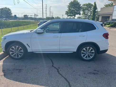 Used 2018 BMW X3 xDrive30i w/ Executive Package AWD/4WD image 2